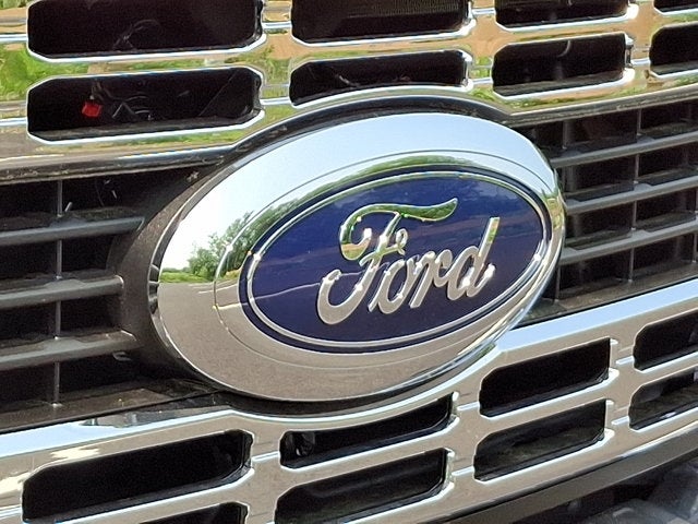 2025 Ford Super Duty F-550 DRW XL