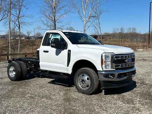 2026 Ford Super Duty F-350 DRW XL