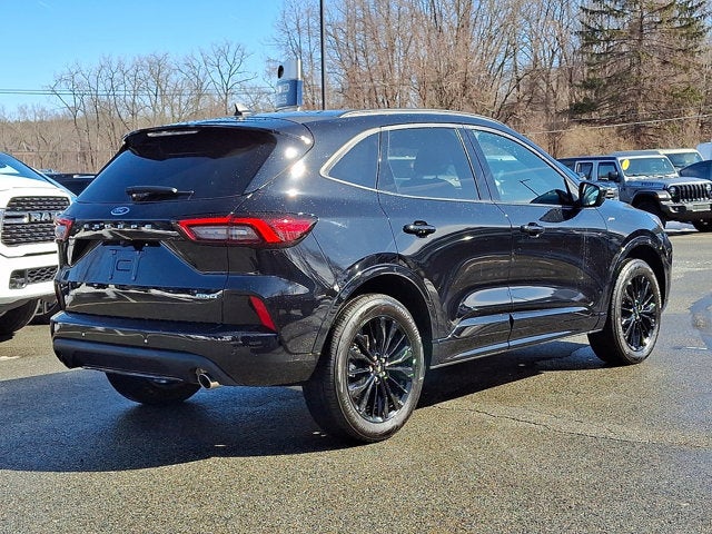 2025 Ford Escape ST-Line Elite