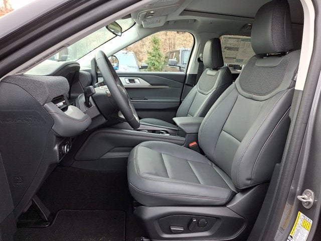 2026 Ford Explorer Active (200A)