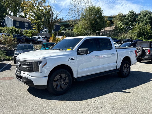 2025 Ford F-150 Lightning Flash