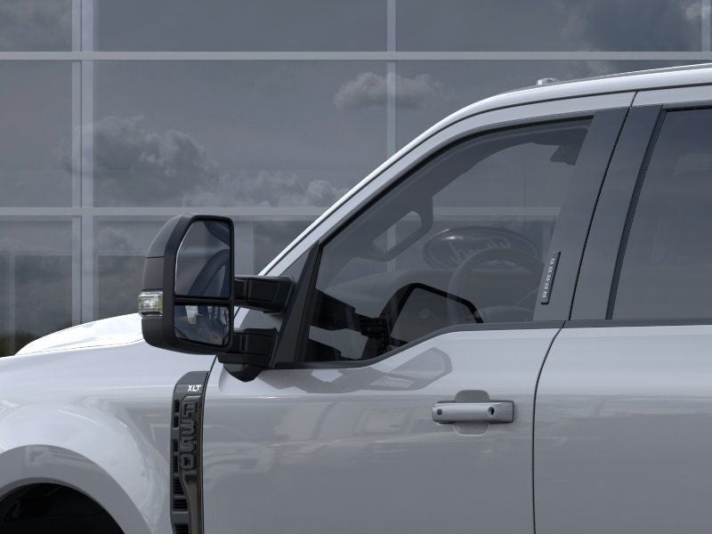 2025 Ford Super Duty F-350 SRW XLT