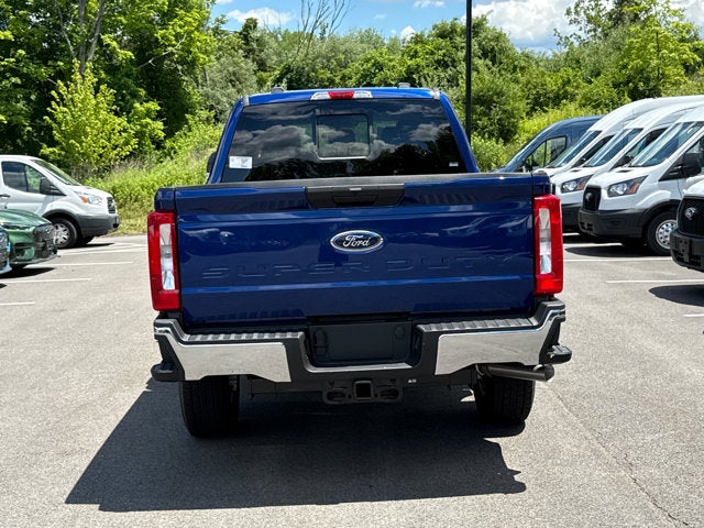 2026 Ford Super Duty F-350 SRW XLT