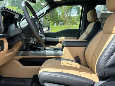 2026 Ford Super Duty F-350 SRW LARIAT