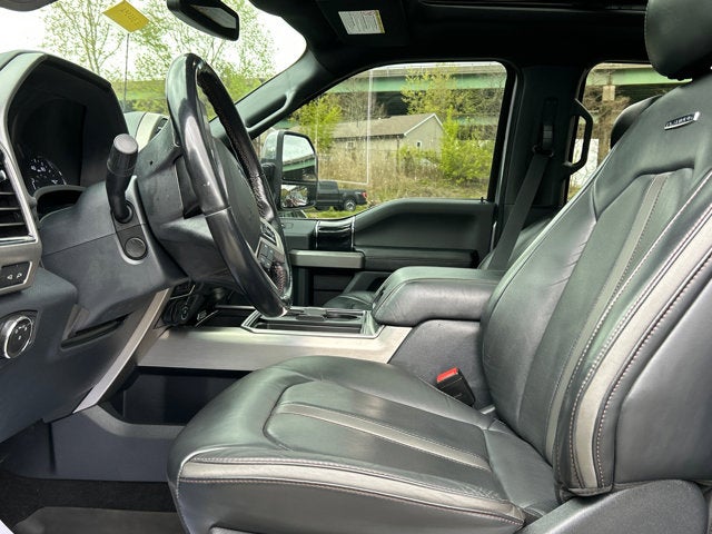 2022 Ford Super Duty F-350 SRW Platinum