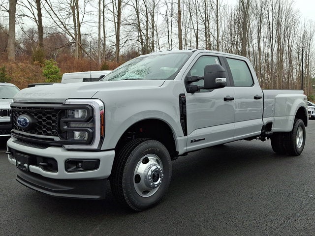 2026 Ford Super Duty F-350 DRW XL