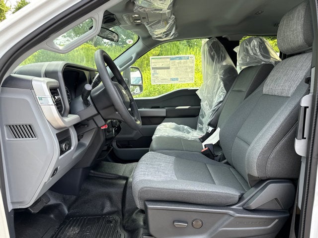 2026 Ford Super Duty F-350 SRW XLT