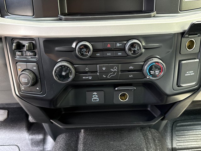 2026 Ford Super Duty F-350 SRW XLT
