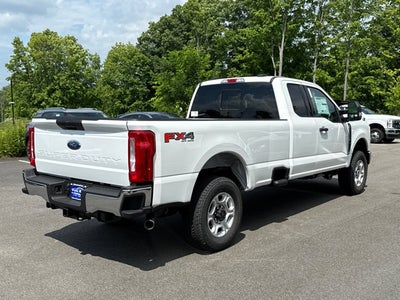 2026 Ford Super Duty F-350 SRW XLT