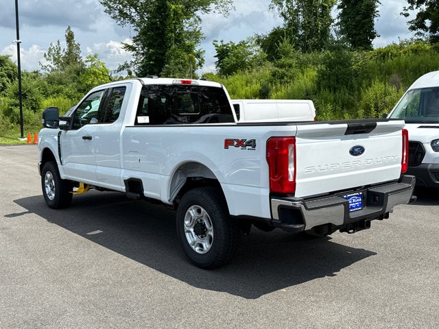 2026 Ford Super Duty F-350 SRW XLT