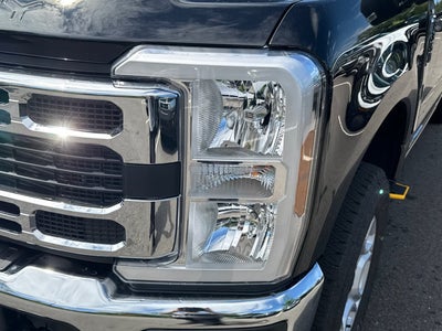 2026 Ford Super Duty F-350 SRW XLT
