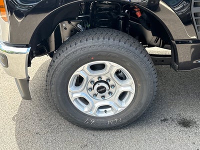 2026 Ford Super Duty F-350 SRW XLT
