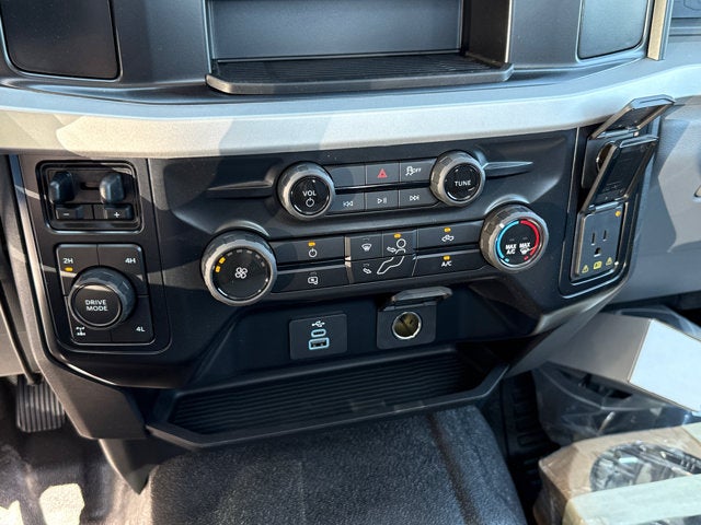 2026 Ford Super Duty F-350 SRW XL